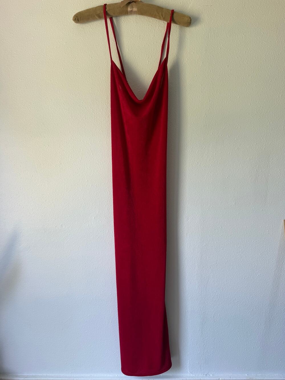 3/30 Red Sparkly Spaghetti Strap Cowl Neck Slinky 90s Romcom Long Dress Sz Large